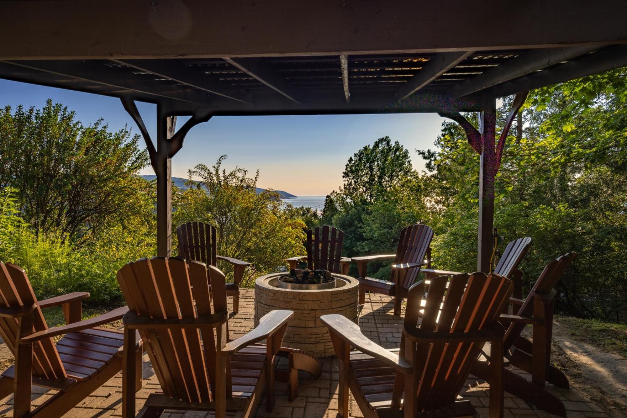 לה מלבאי Auberge Des Falaises מראה חיצוני תמונה