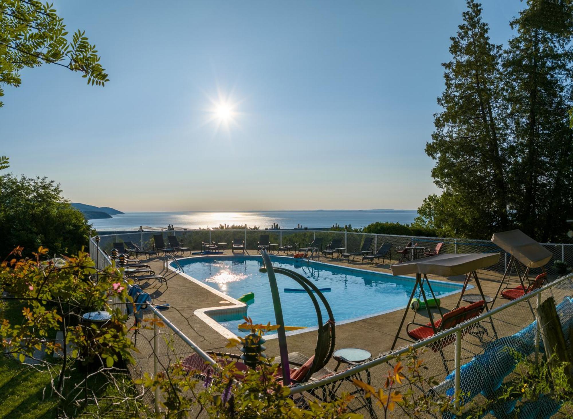 לה מלבאי Auberge Des Falaises מראה חיצוני תמונה